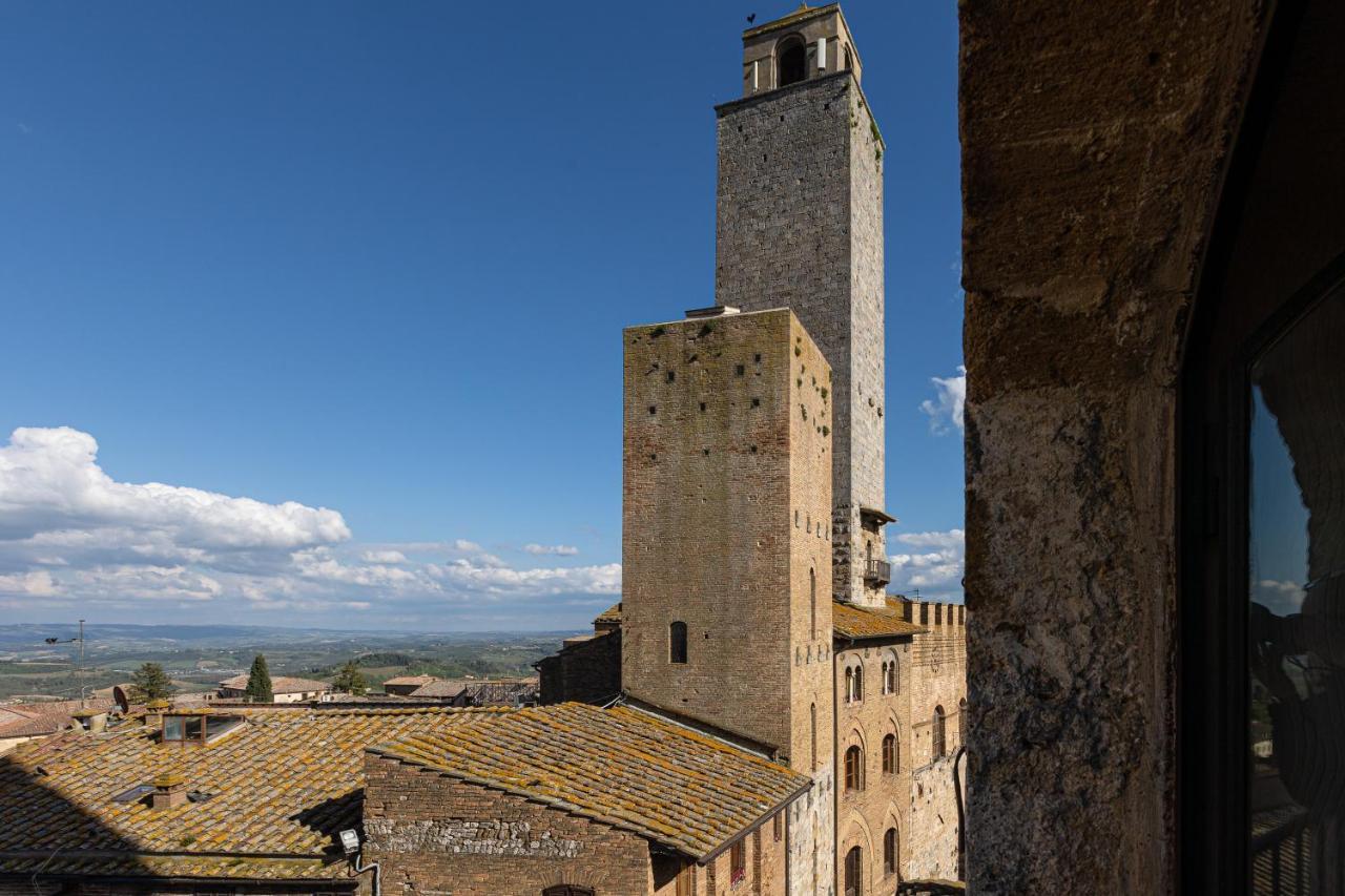 Torre Salvucci Maggiore Medieval Tower Experience San Gimignano Exterior foto