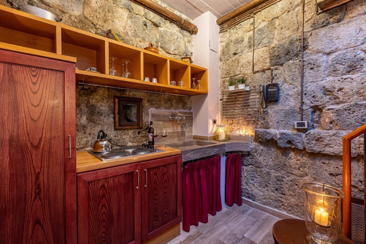 Torre Salvucci Maggiore Medieval Tower Experience San Gimignano Exterior foto
