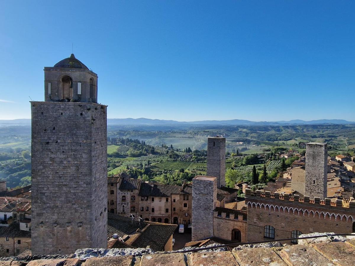 Torre Salvucci Maggiore Medieval Tower Experience San Gimignano Exterior foto